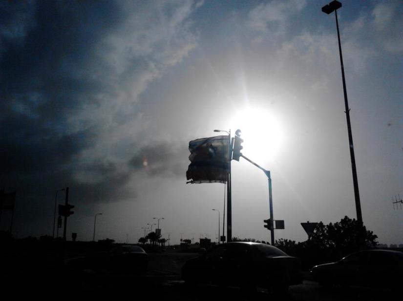 485942_10152659676770293_1115430344_n