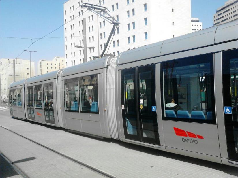 886964_10152638713965293_378154922_o